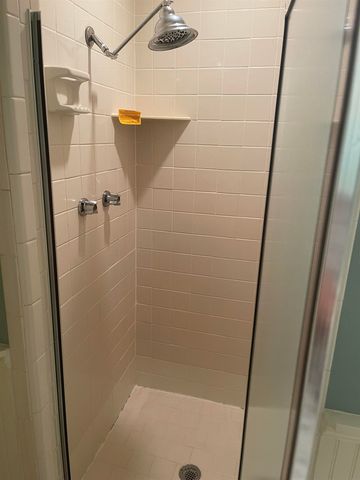 1947 MT BADON LN, Cordova, TN 38016