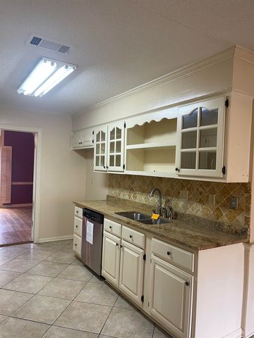 1947 MT BADON LN, Cordova, TN 38016