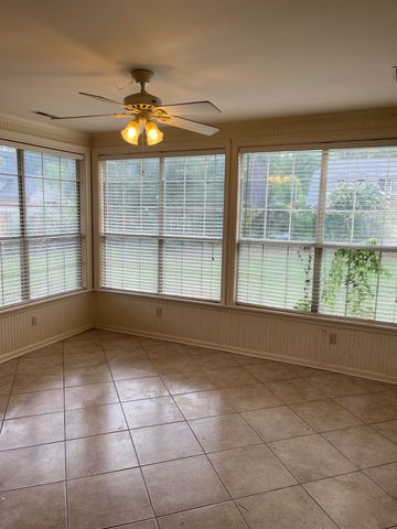 1947 MT BADON LN, Cordova, TN 38016