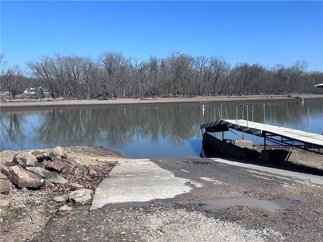 26106 Booth Street, Warsaw, MO 65355