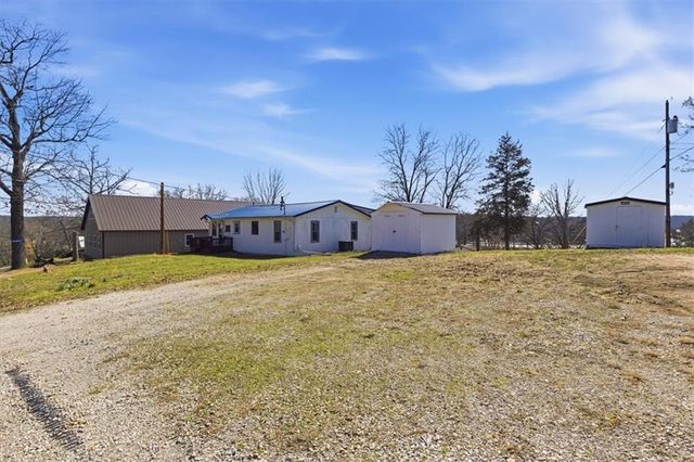 26106 Booth Street, Warsaw, MO 65355