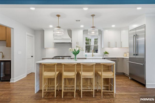 14 Marion Road, Montclair, NJ 07043