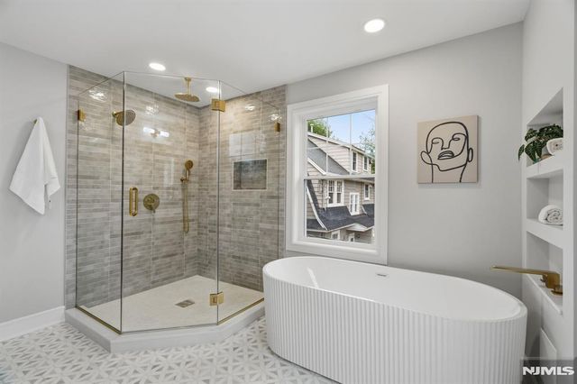 14 Marion Road, Montclair, NJ 07043