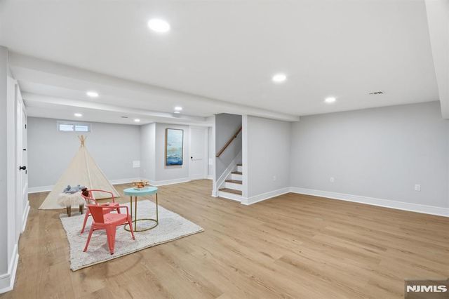 14 Marion Road, Montclair, NJ 07043