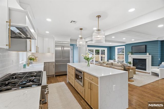 14 Marion Road, Montclair, NJ 07043