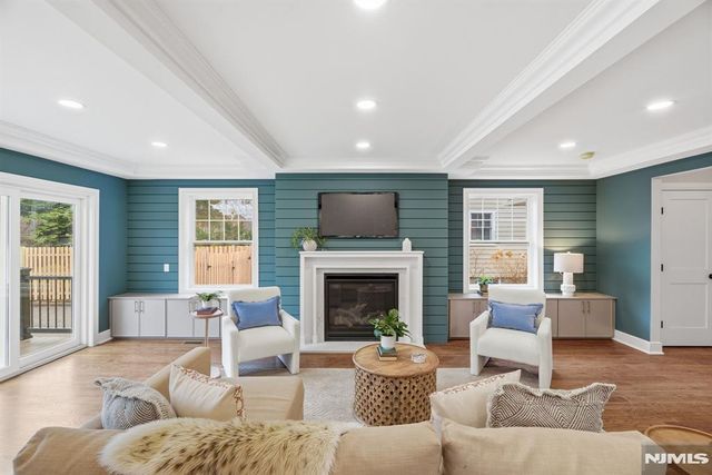 14 Marion Road, Montclair, NJ 07043