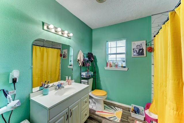 1104 Mabry Road, Baytown, TX 77520