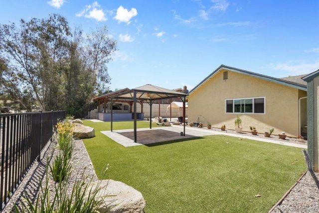 12651 Ridgeton, Lakeside, CA 92040