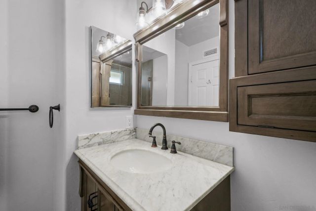 12651 Ridgeton, Lakeside, CA 92040