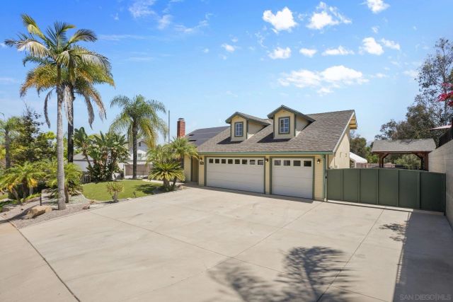 12651 Ridgeton, Lakeside, CA 92040