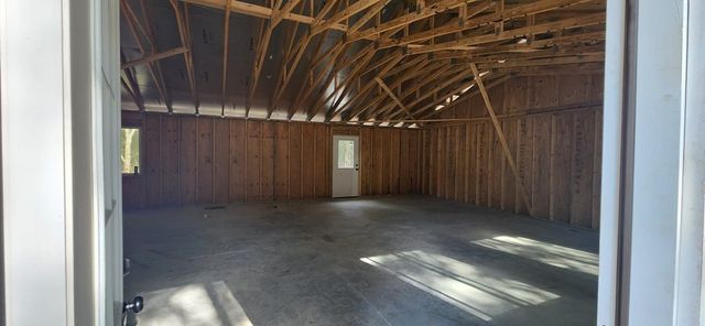 6 Grandview Bluff Rd, Spencer, TN 38585