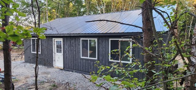 6 Grandview Bluff Rd, Spencer, TN 38585