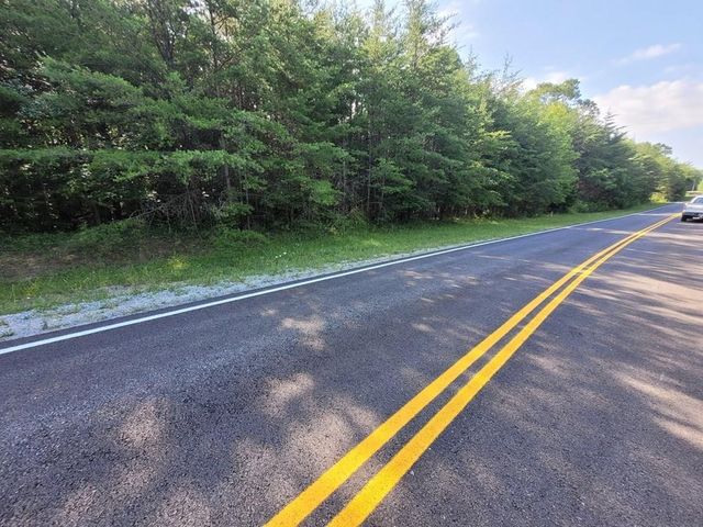 6 Grandview Bluff Rd, Spencer, TN 38585