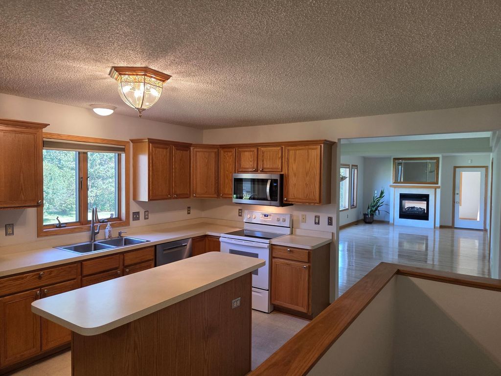 5853 Oxboro Avenue N, Stillwater, MN 55082 — photo 4