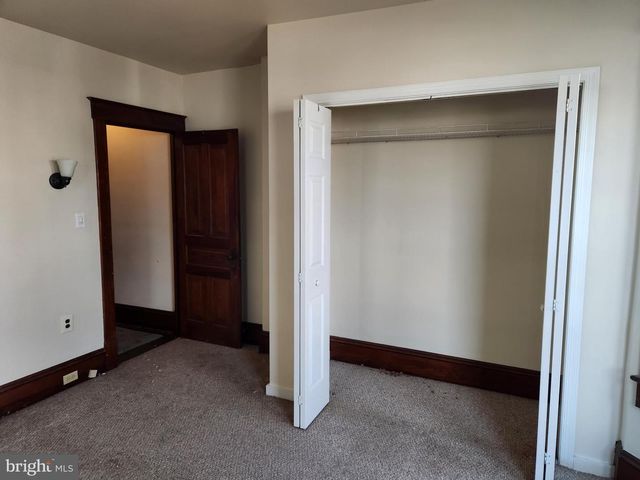 33 E GRAMBY ST, Manheim, PA 17545