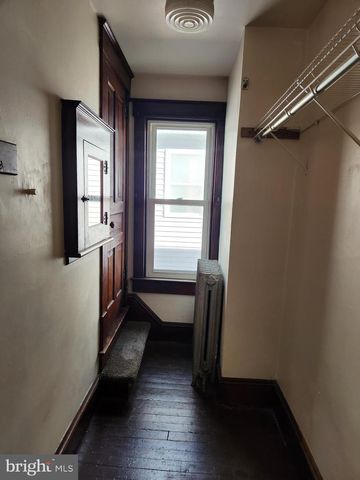 33 E GRAMBY ST, Manheim, PA 17545