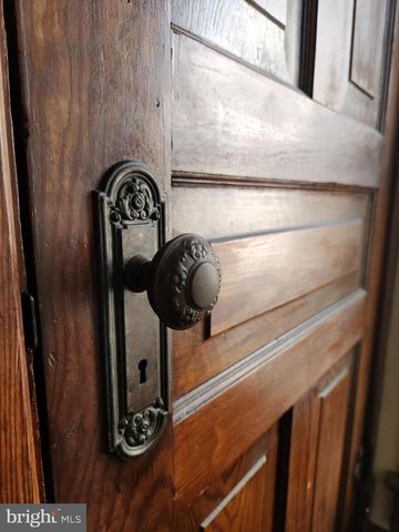 33 E GRAMBY ST, Manheim, PA 17545