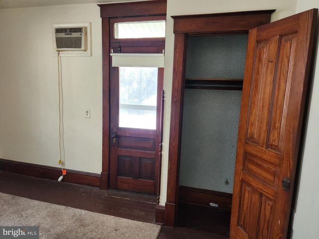 33 E GRAMBY ST, Manheim, PA 17545