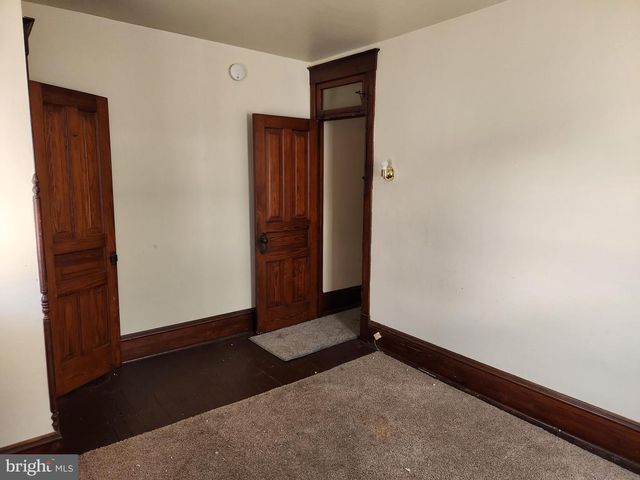 33 E GRAMBY ST, Manheim, PA 17545