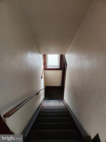 33 E GRAMBY ST, Manheim, PA 17545