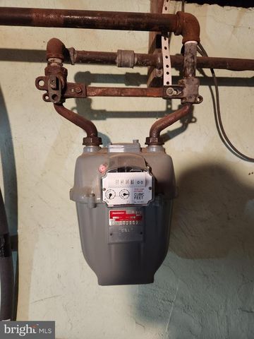 33 E GRAMBY ST, Manheim, PA 17545