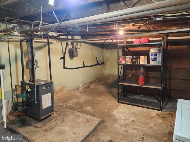 33 E GRAMBY ST, Manheim, PA 17545