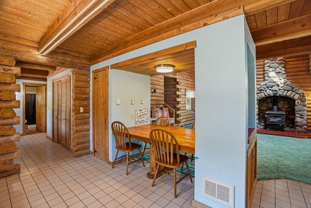 14816 W Maybob Rd, Nine Mile Falls, WA 99026