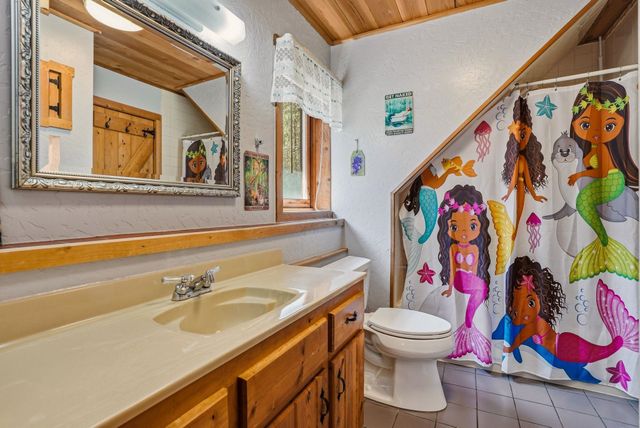 14816 W Maybob Rd, Nine Mile Falls, WA 99026
