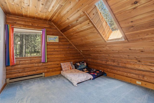 14816 W Maybob Rd, Nine Mile Falls, WA 99026