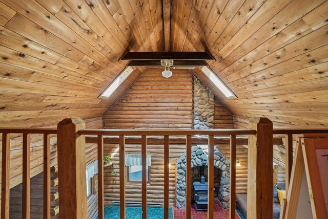 14816 W Maybob Rd, Nine Mile Falls, WA 99026