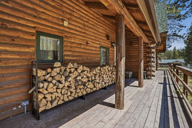 14816 W Maybob Rd, Nine Mile Falls, WA 99026