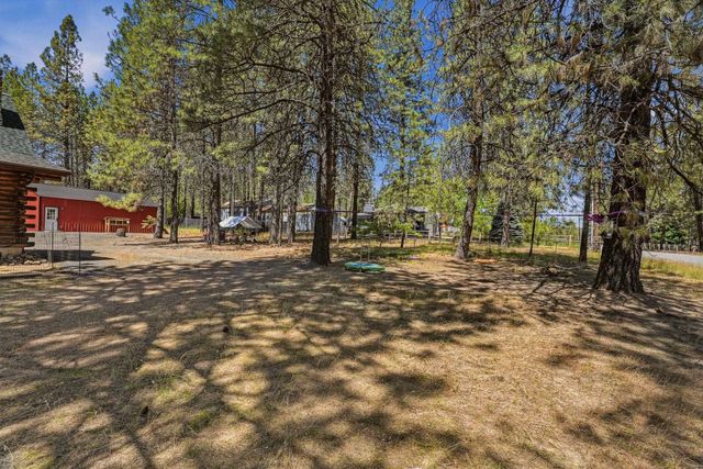 14816 W Maybob Rd, Nine Mile Falls, WA 99026