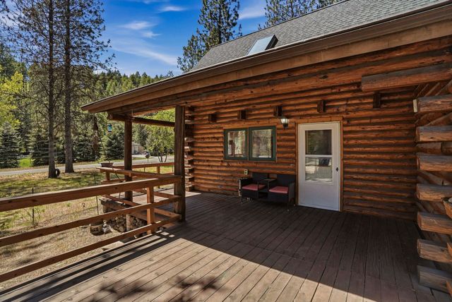 14816 W Maybob Rd, Nine Mile Falls, WA 99026