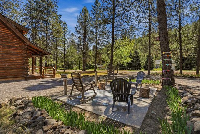 14816 W Maybob Rd, Nine Mile Falls, WA 99026