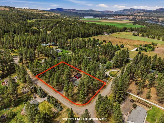 14816 W Maybob Rd, Nine Mile Falls, WA 99026