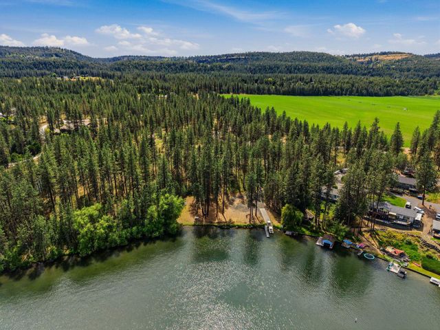 14816 W Maybob Rd, Nine Mile Falls, WA 99026