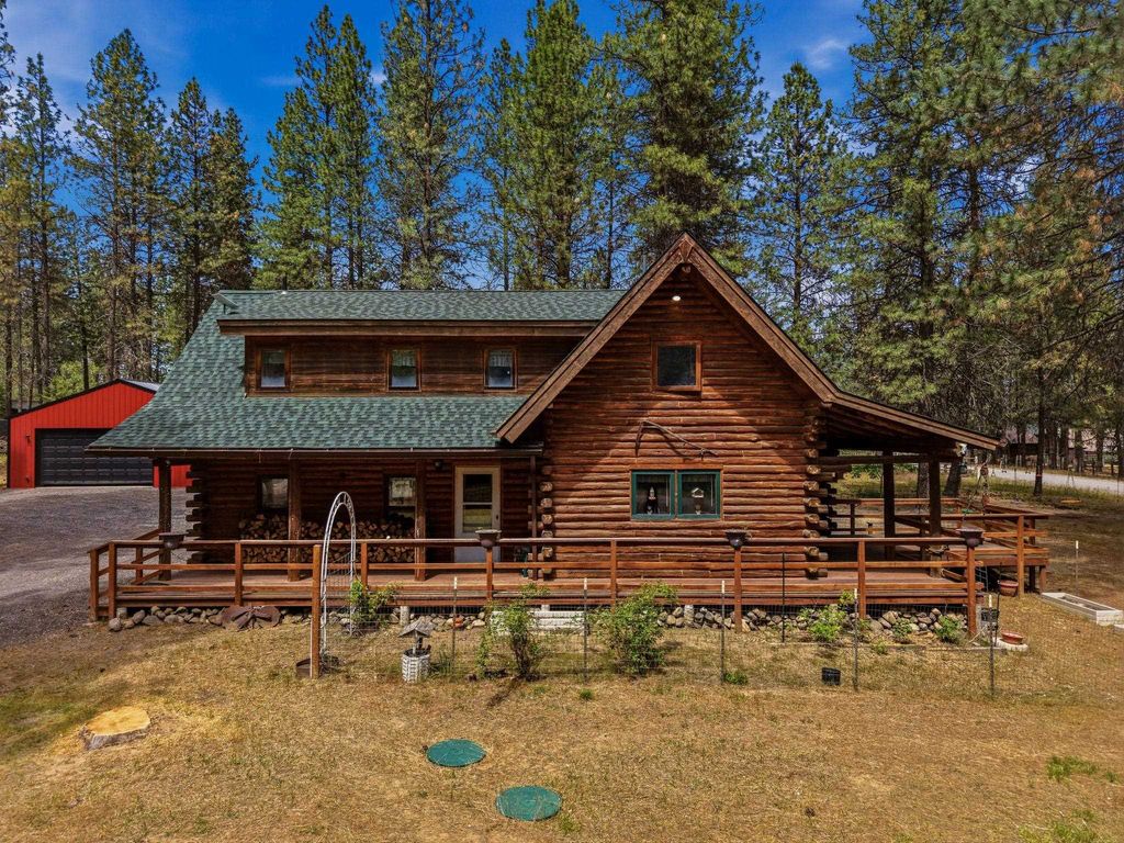 14816 W Maybob Rd, Nine Mile Falls, WA 99026