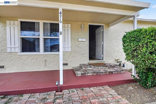 476 E Barrymore St, Stockton, CA 95204