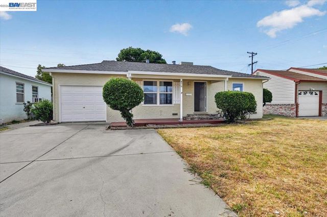 476 E Barrymore St, Stockton, CA 95204