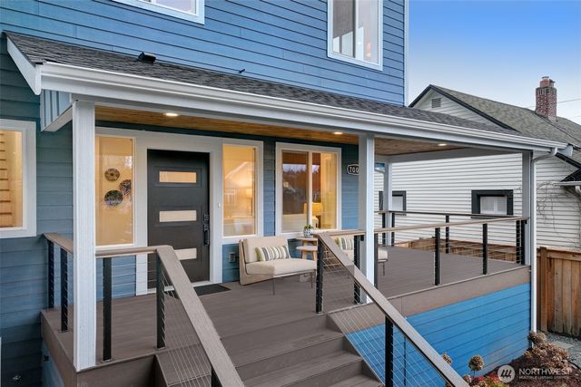 7008 Linden Avenue N, Seattle, WA 98103