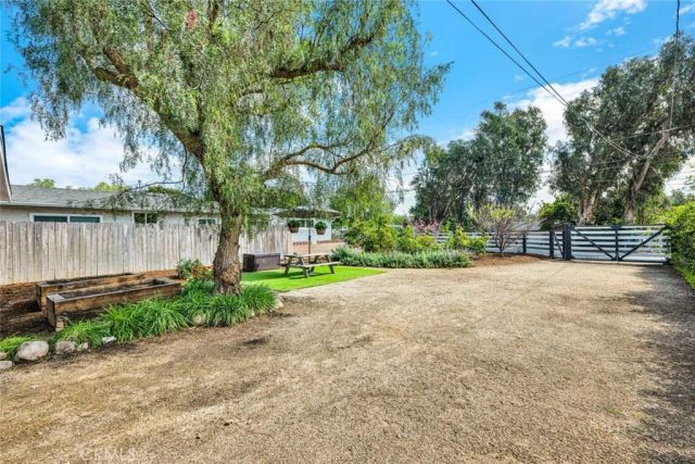 20101 E Clark Avenue, Orange, CA 92869