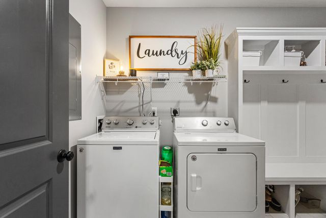 7 Prairie Trail, Monticello, IL 61856