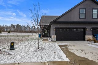 7 Prairie Trail, Monticello, IL 61856