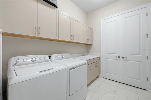 9221 BERNINI PLACE, Sarasota, FL 34240