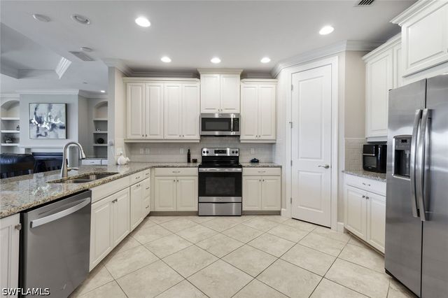8768 Bellano CT 103, Naples, FL 34119