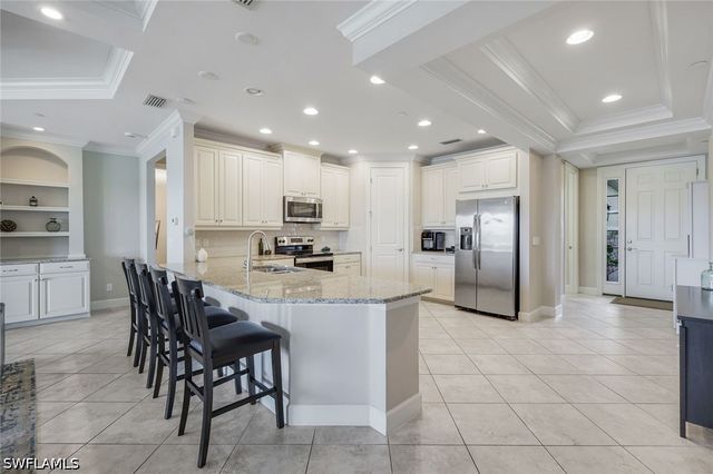 8768 Bellano CT 103, Naples, FL 34119