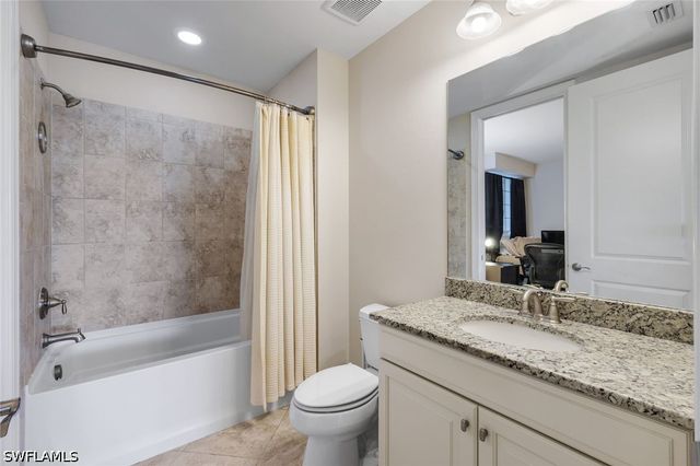 8768 Bellano CT 103, Naples, FL 34119