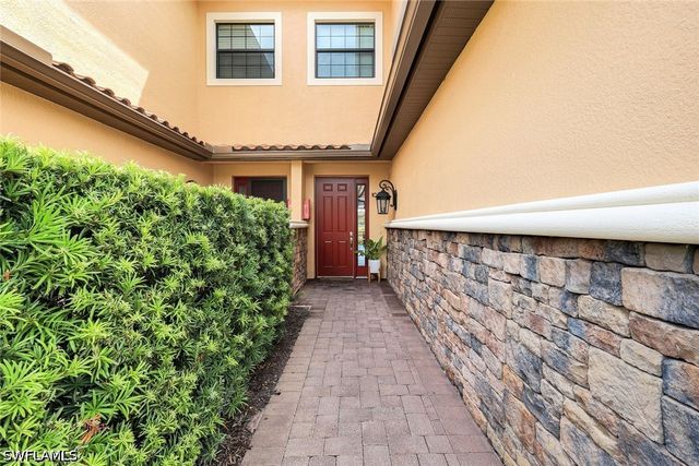 8768 Bellano CT 103, Naples, FL 34119