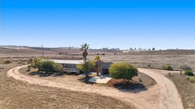 2935 E Clark, Santa Maria, CA 93455
