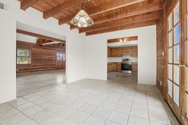 2935 E Clark, Santa Maria, CA 93455